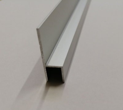 Профиль для столешниц и панели "Серебро" 3м 103.208 (014-000031)